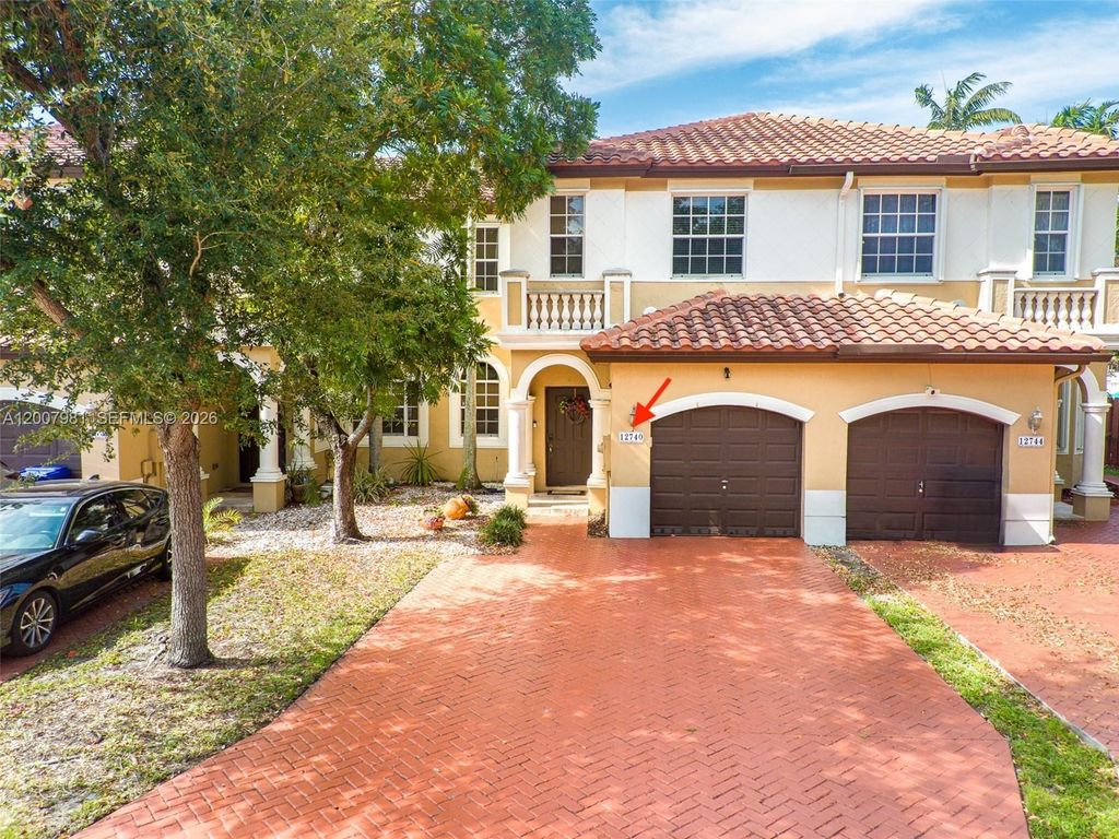Photo of 12740 SW 50th St, Miramar, FL 33027 (MLS # A12007981)
