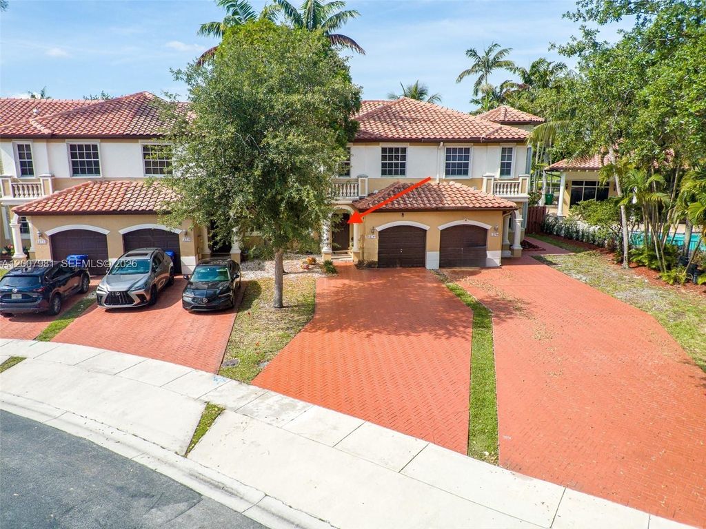 Photo of 12740 SW 50th St, Miramar, FL 33027 (MLS # A12007981)