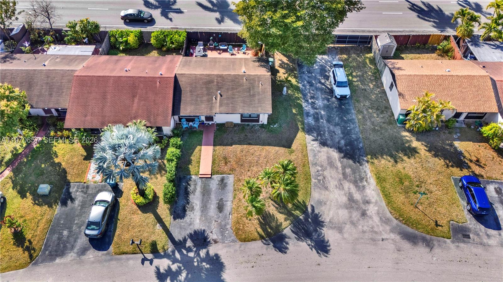 SAN SEBASTION TOWNHOUSES - Residential