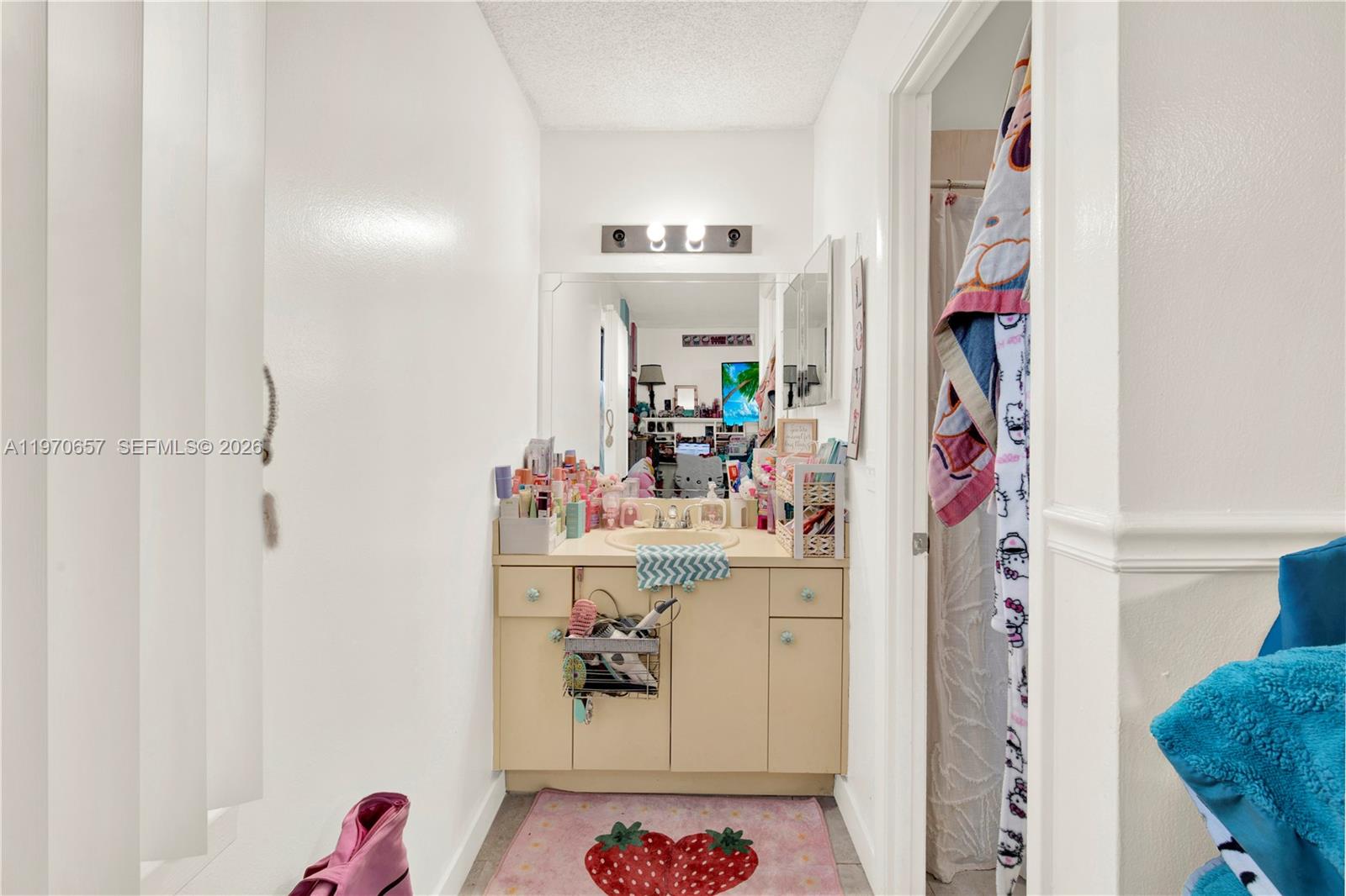 SAN SEBASTION TOWNHOUSES - Residential