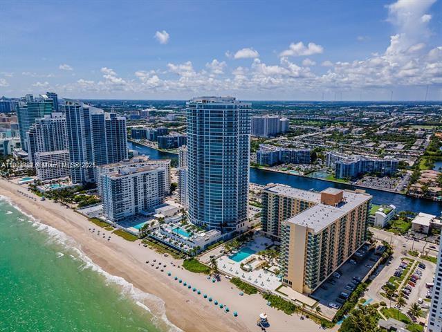 WAVE CONDO - Residential Lease