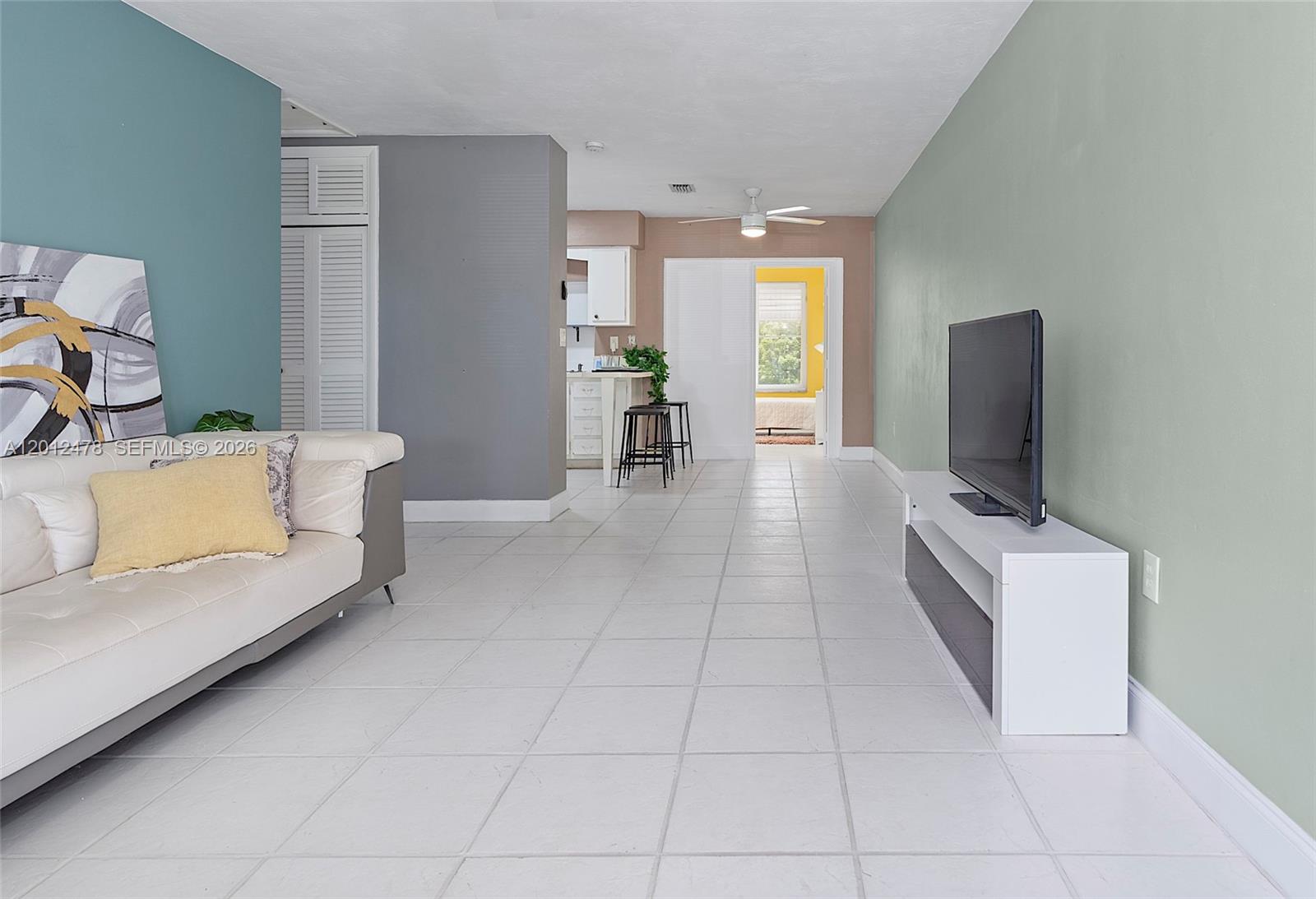 SUNRISE VILLAS CONDOMINIU - Residential