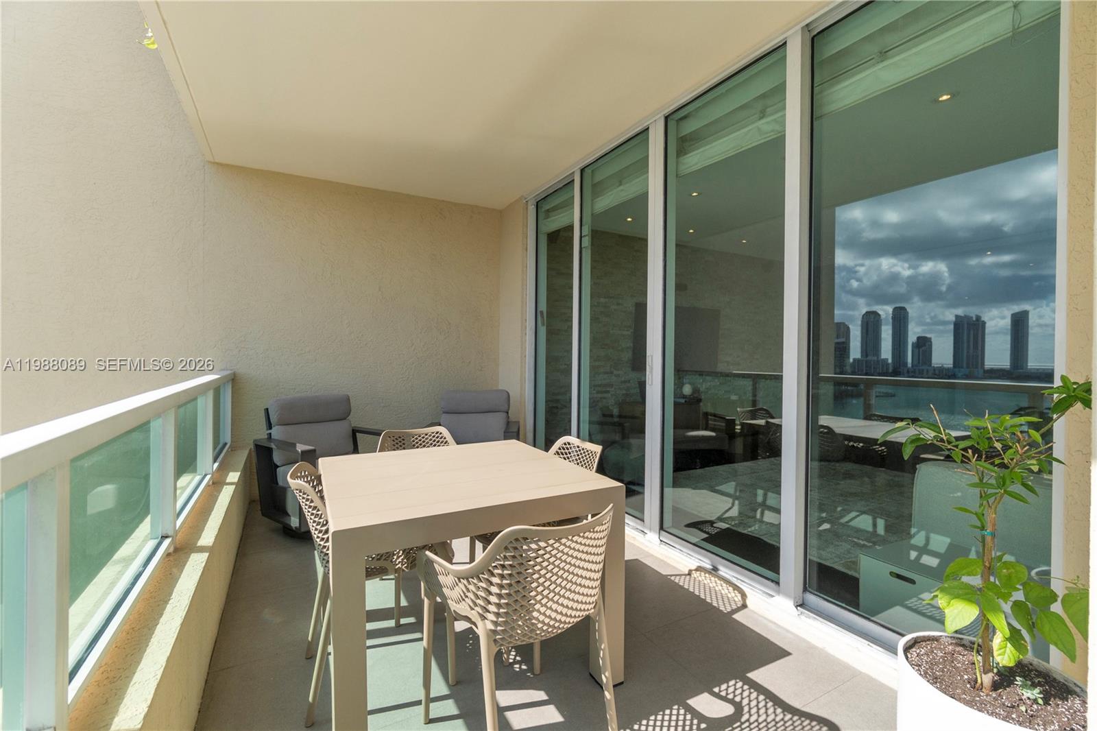 3340 NE 190th St 1305