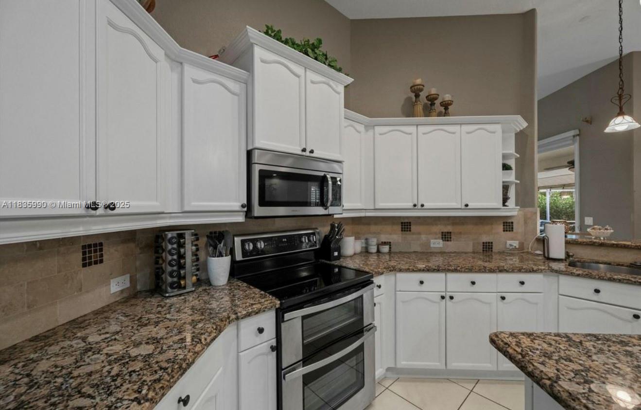 LOXAHATCHEE ACREAGE - Residential