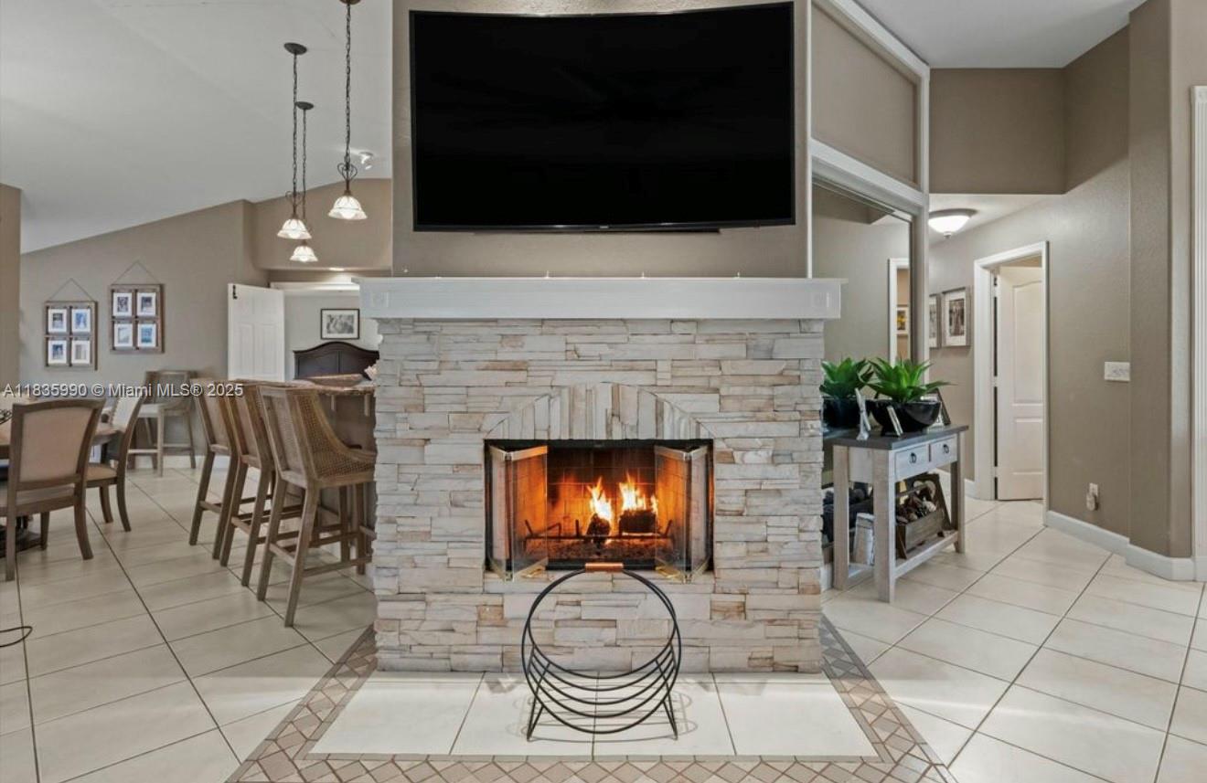 LOXAHATCHEE ACREAGE - Residential