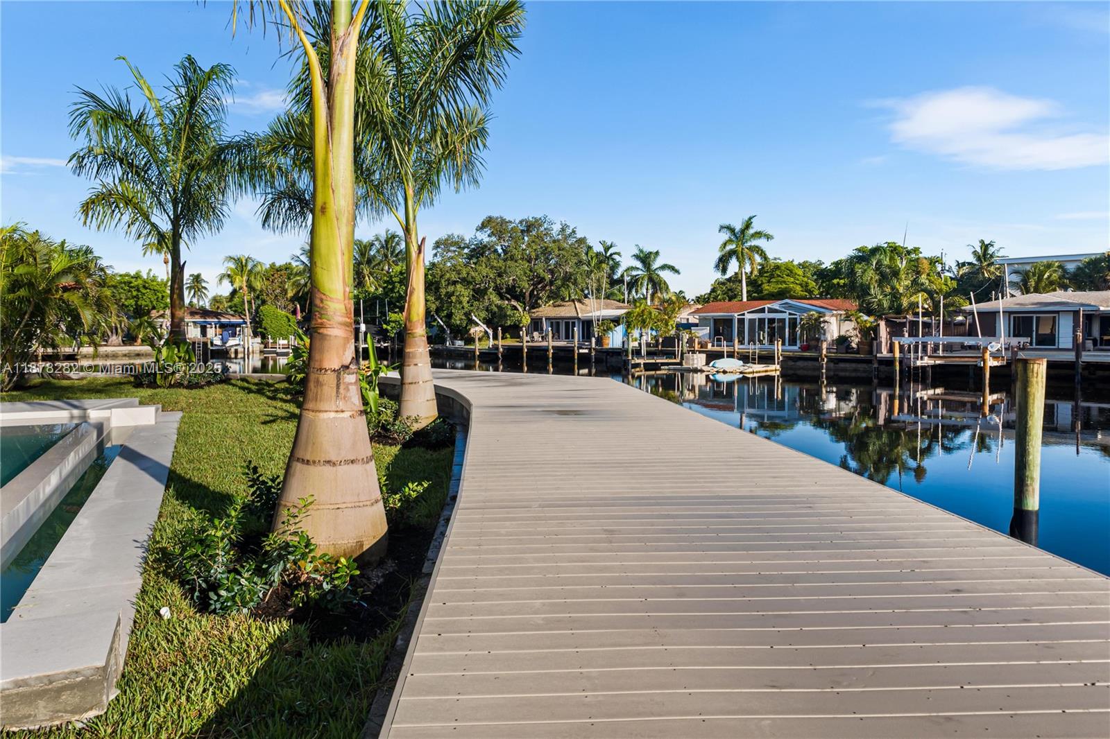 CORAL POINT - Residential