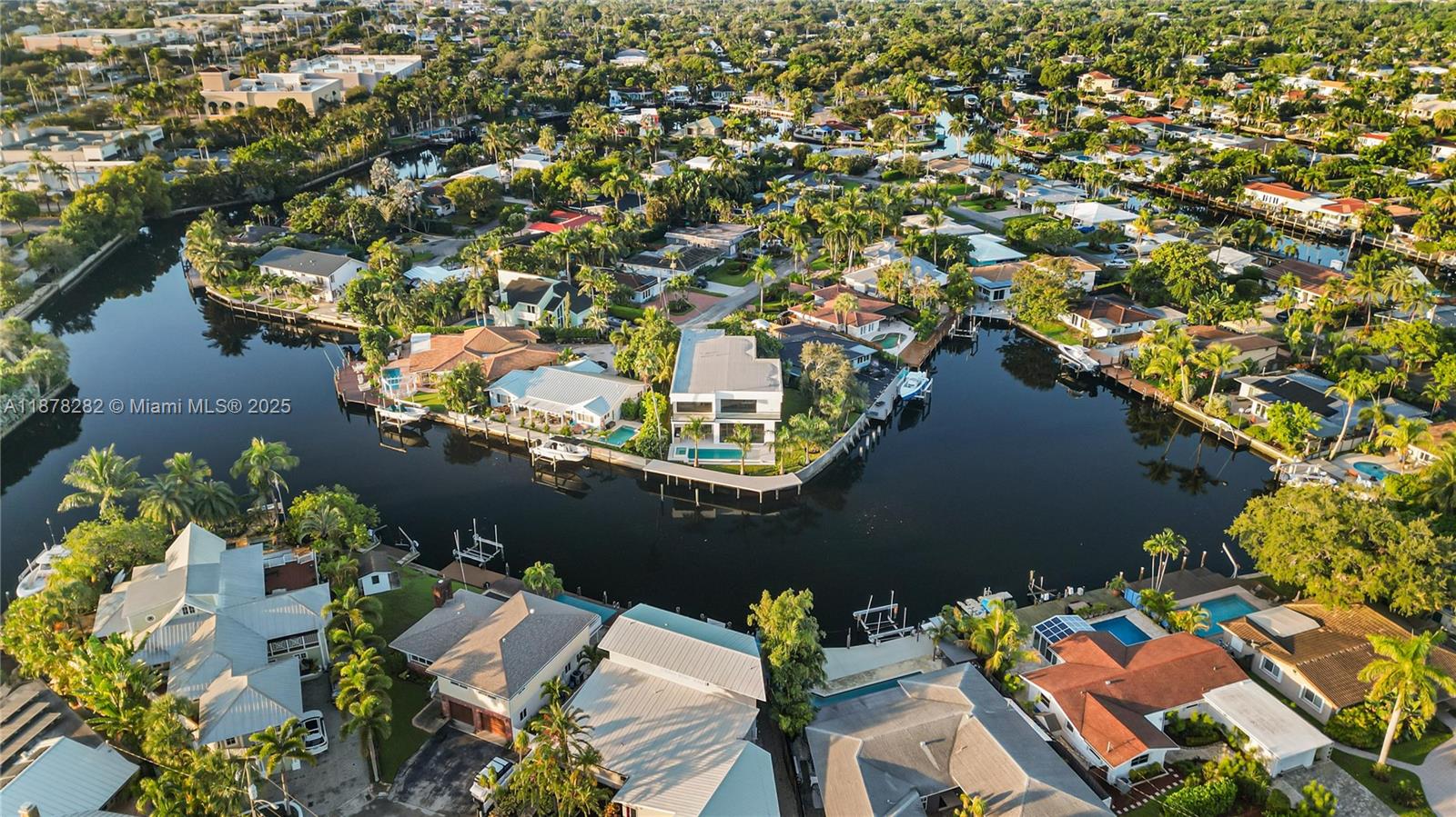 CORAL POINT - Residential