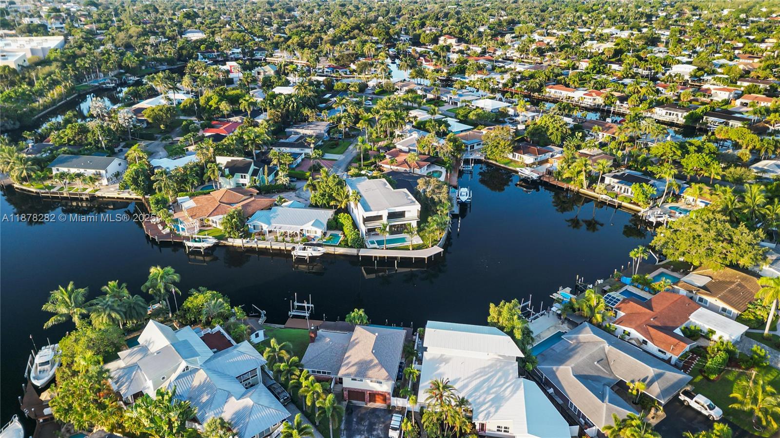 CORAL POINT - Residential