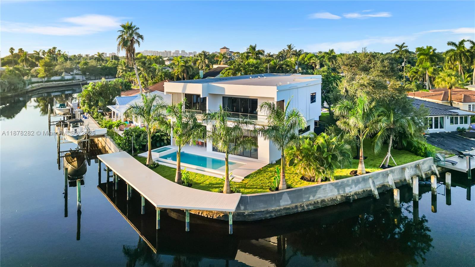 CORAL POINT - Residential