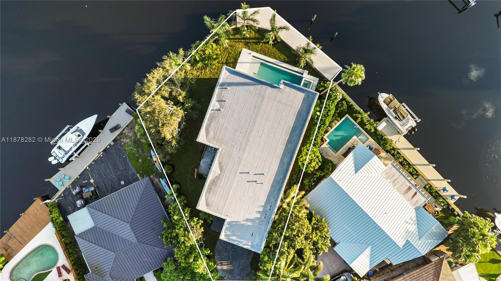 CORAL POINT - Residential