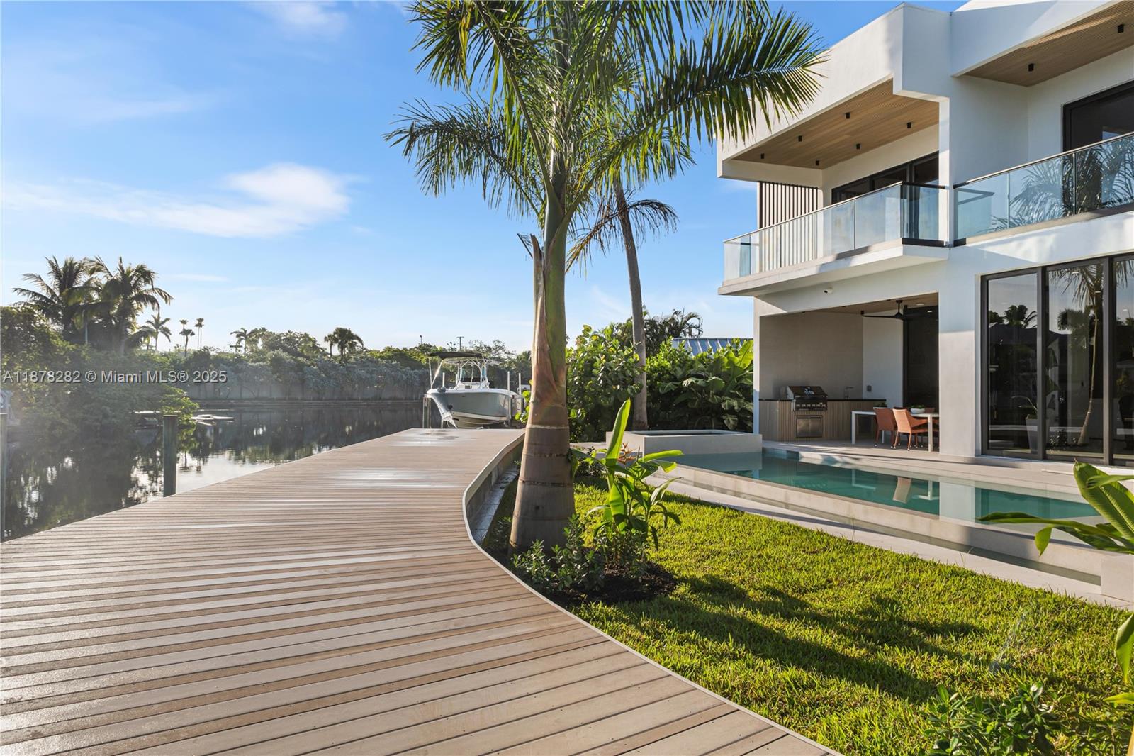 CORAL POINT - Residential