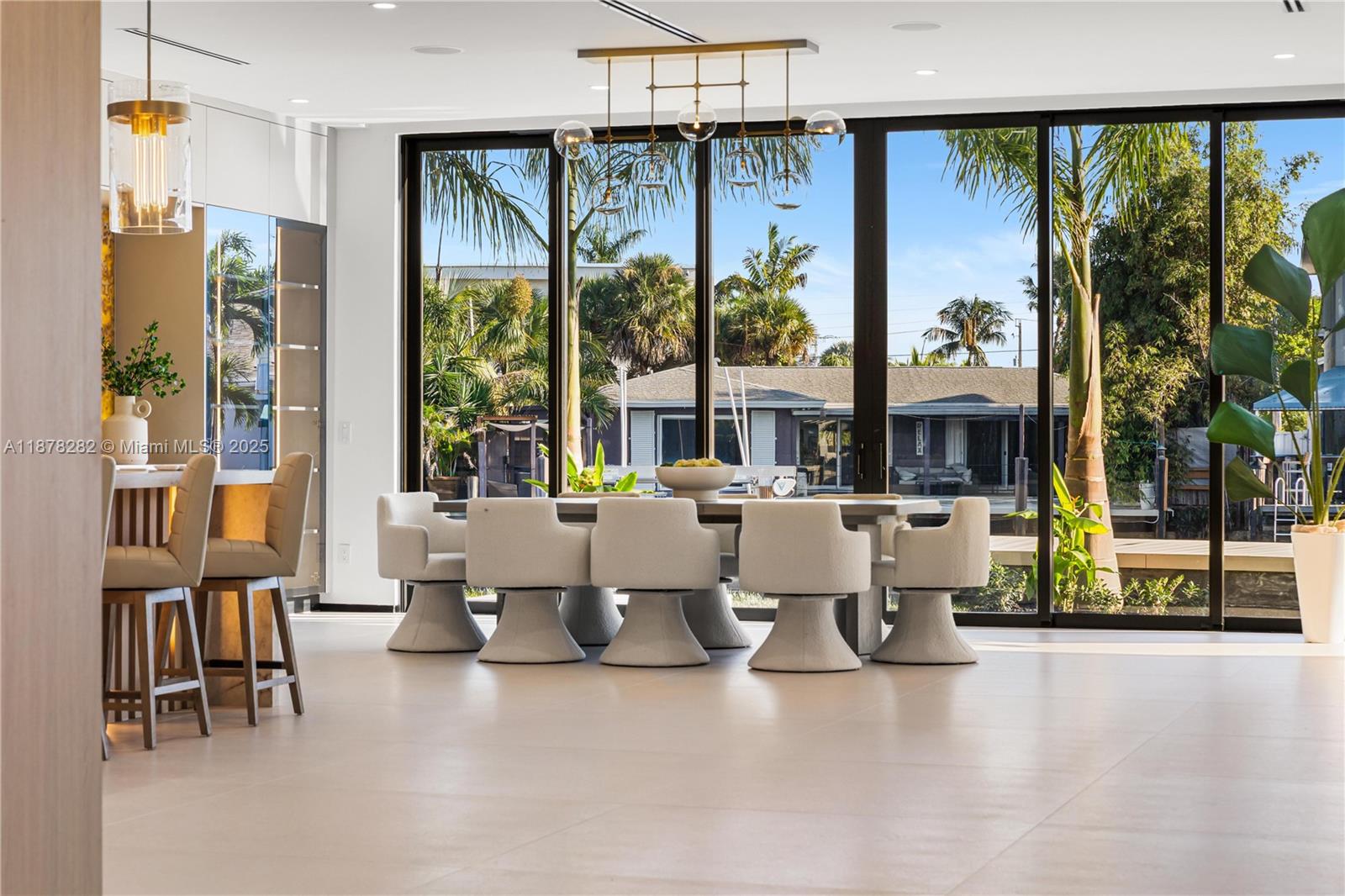 CORAL POINT - Residential