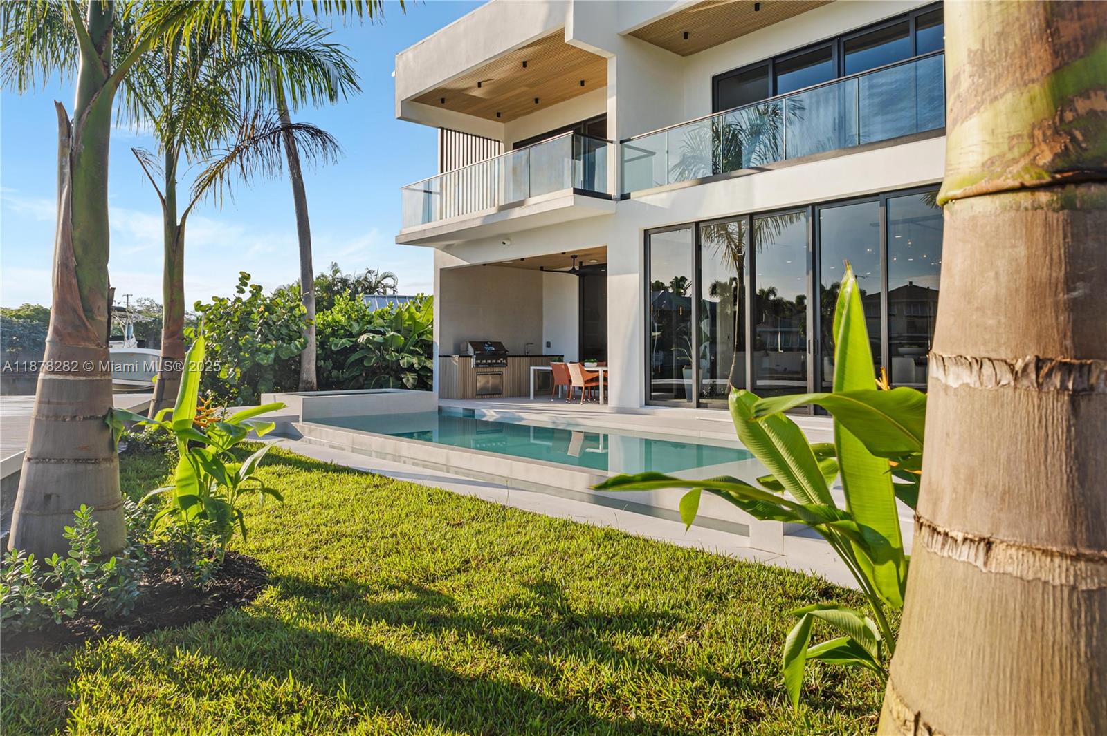 CORAL POINT - Residential