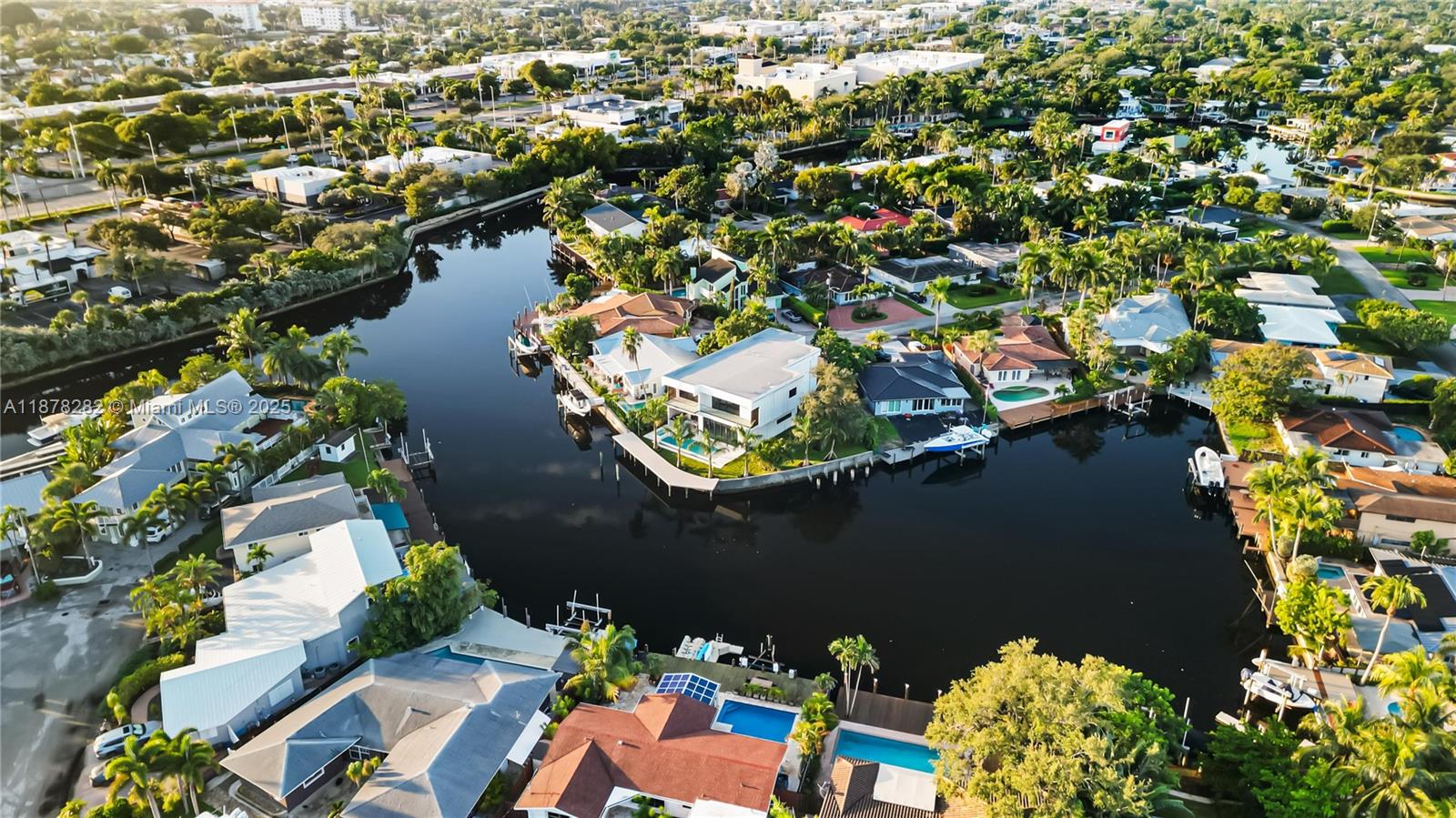 CORAL POINT - Residential