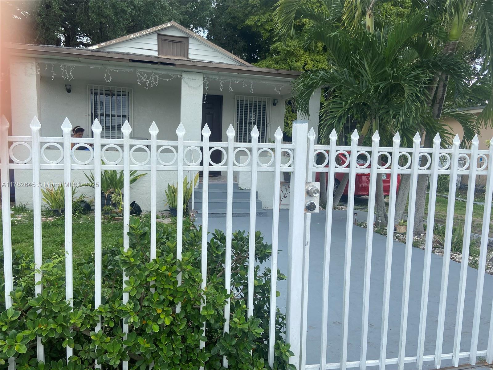 7135 NW 16th Ave