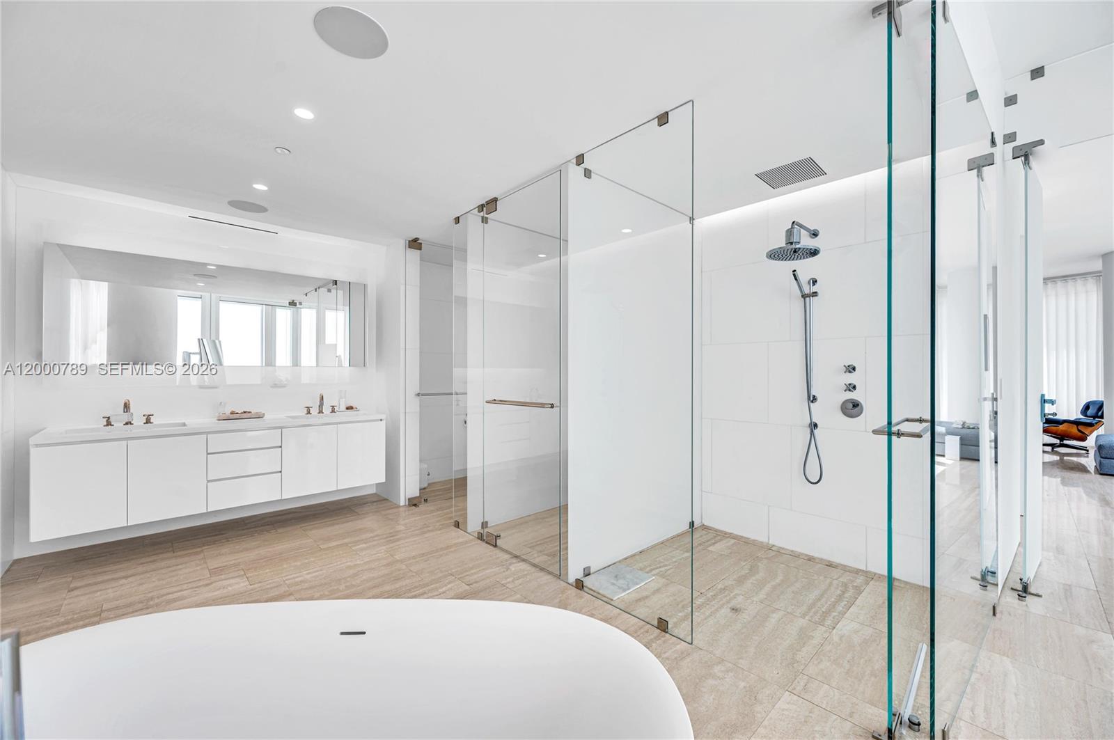 SURF CLUB CONDO - Residential