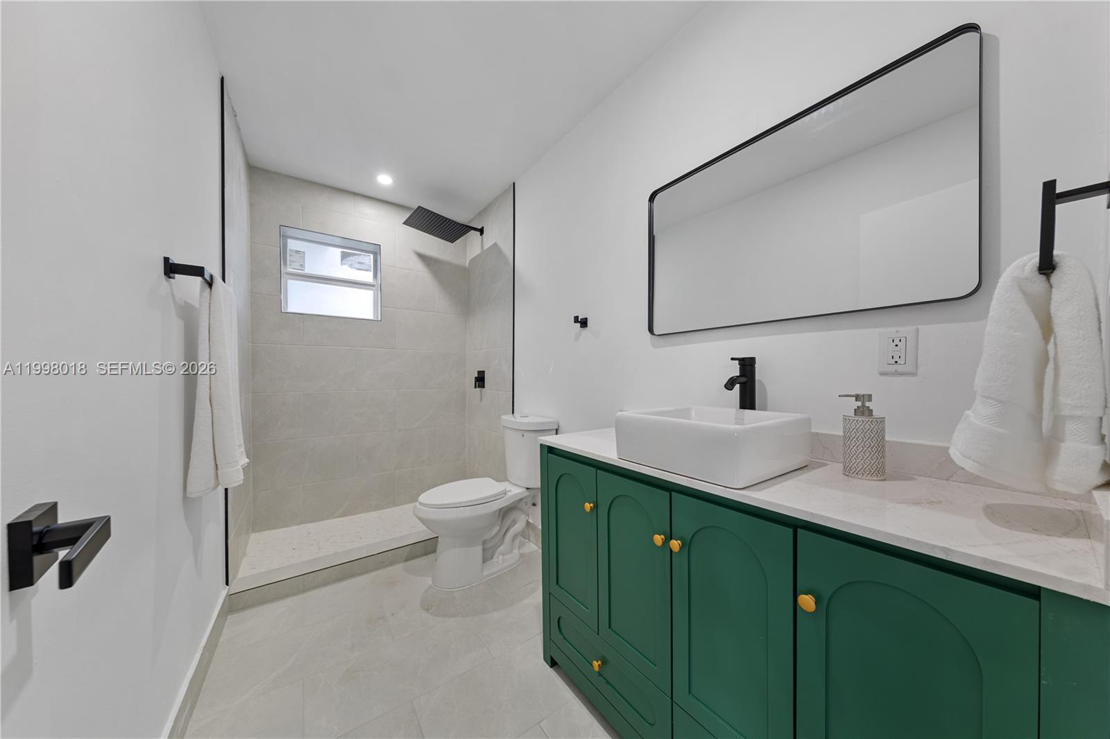 NEWPORT MANOR - Residential