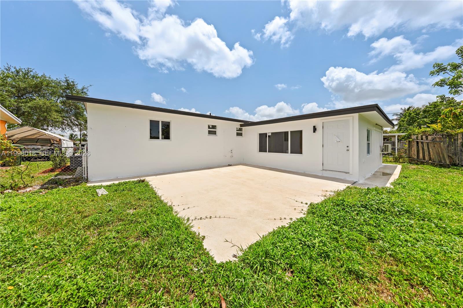 NEWPORT MANOR - Residential