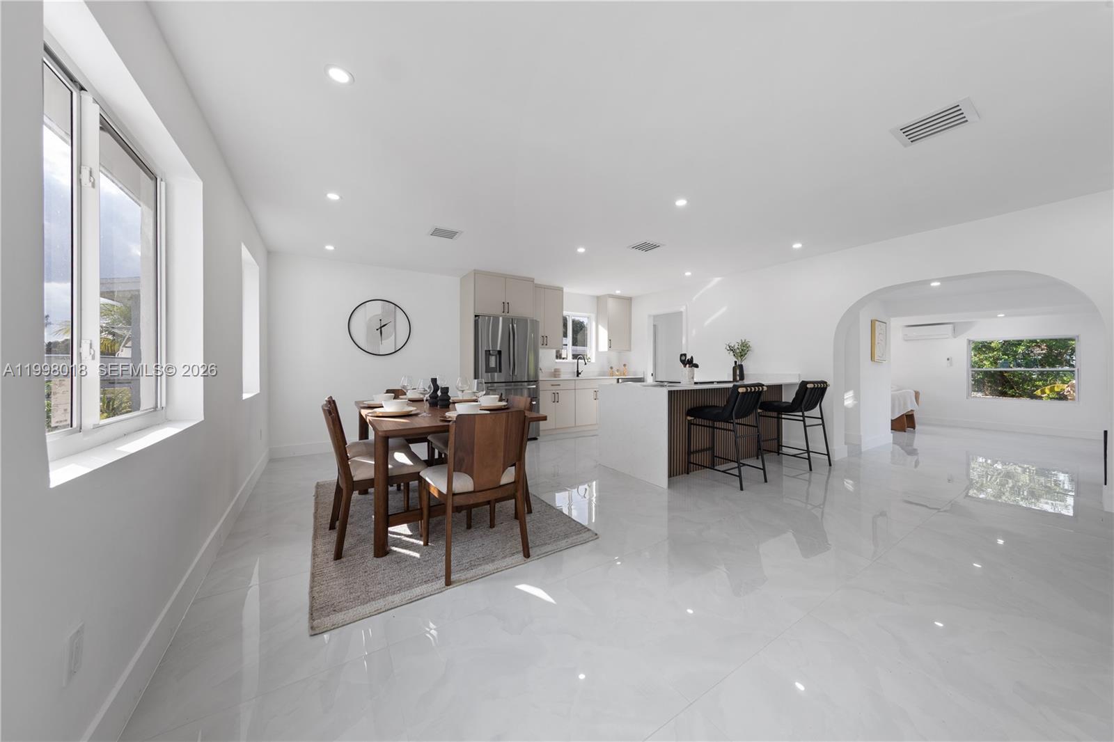 NEWPORT MANOR - Residential