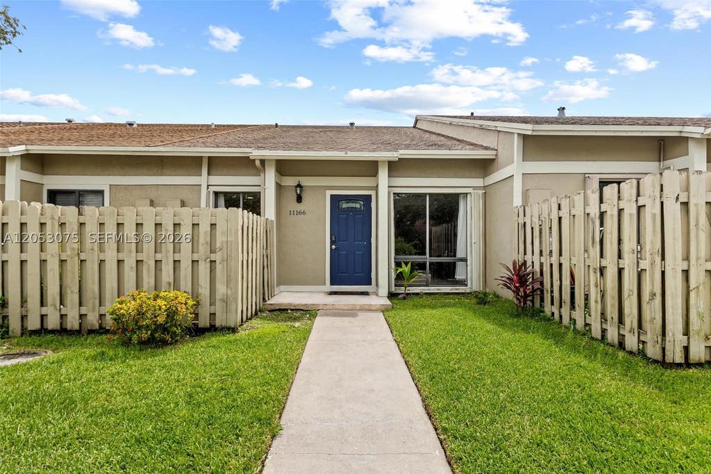 Photo of 11166 NW 37th St, Sunrise, FL 33351 (MLS # A12053075)