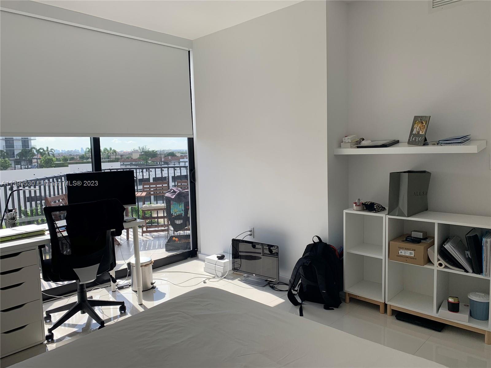 5252 PASEO CONDO - Residential Lease