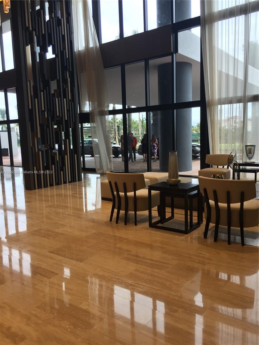 5252 PASEO CONDO - Residential Lease