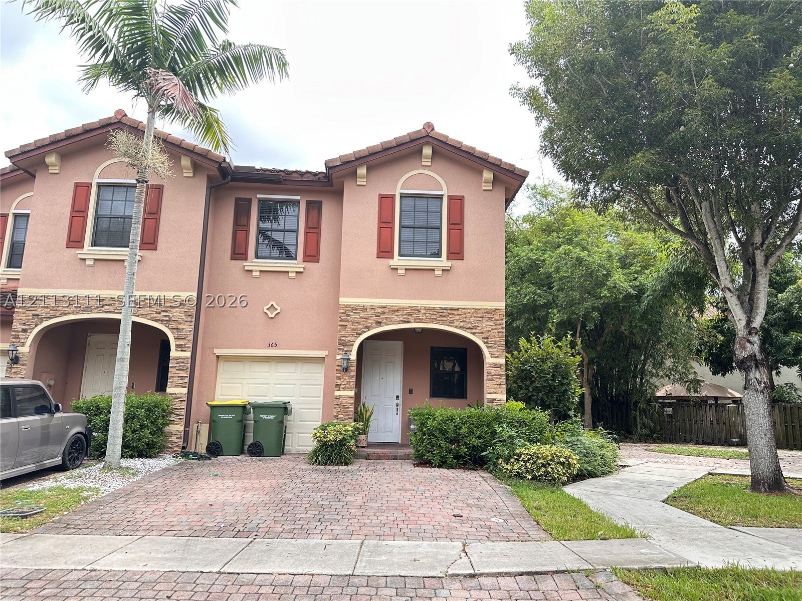 365 SE 37th Ter