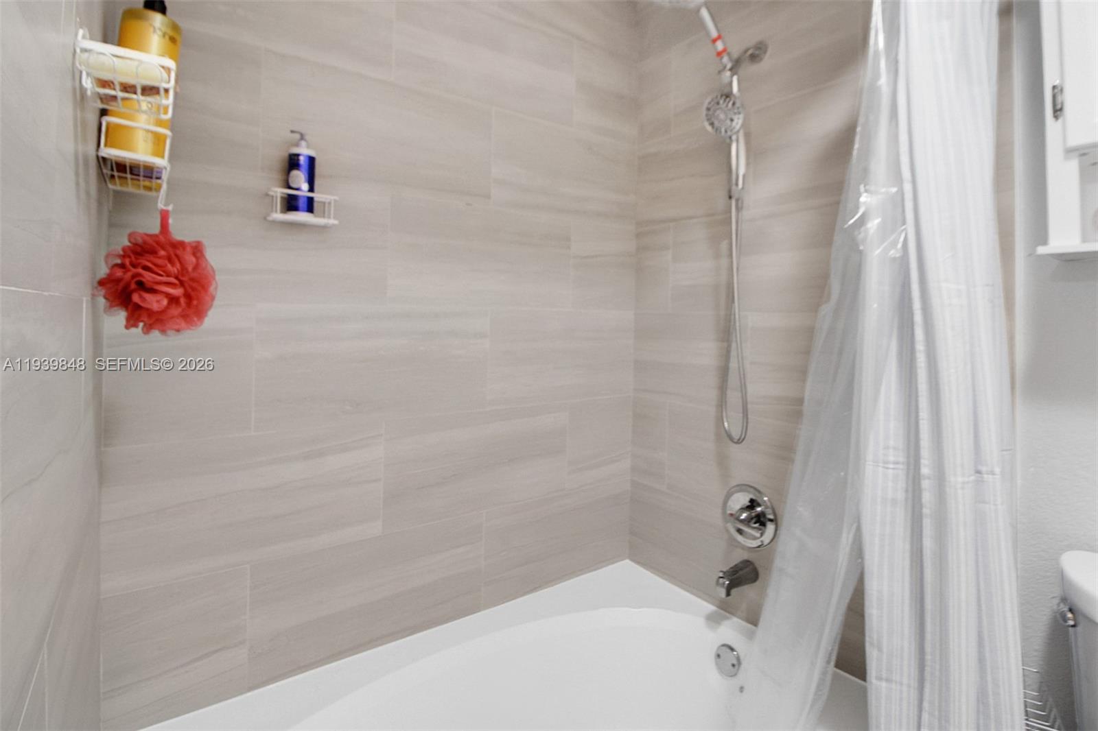 BISCAYNE BEACH CLUB CONDO - Residential