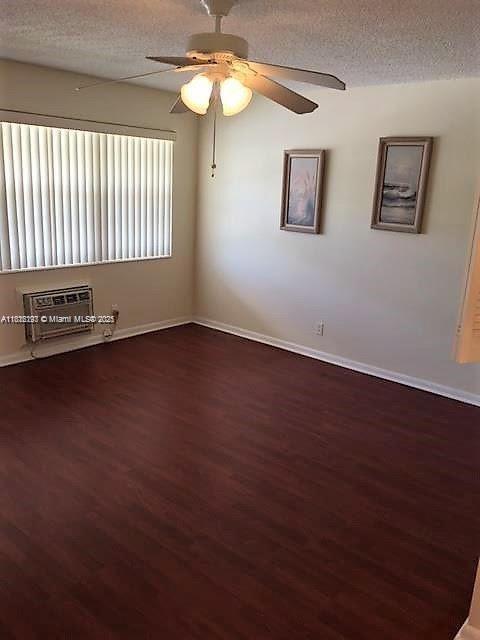 SUSSEX CONDO - Residential