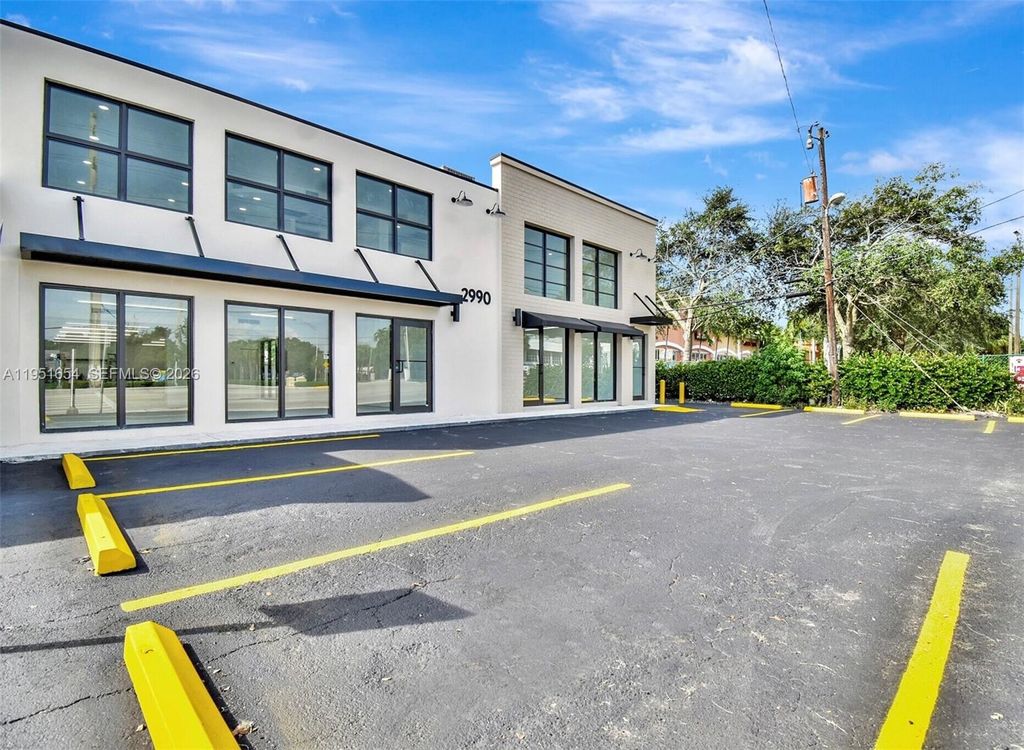 Photo of 2990 Griffin Rd, Dania Beach, FL 33312 (MLS # A11951654)