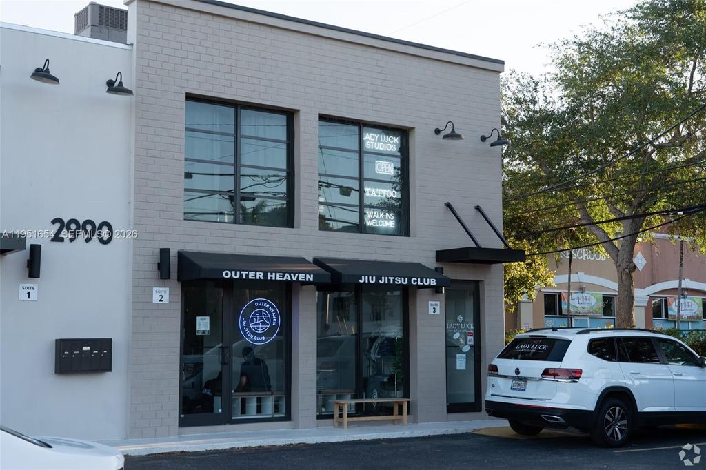 Photo of 2990 Griffin Rd, Dania Beach, FL 33312 (MLS # A11951654)