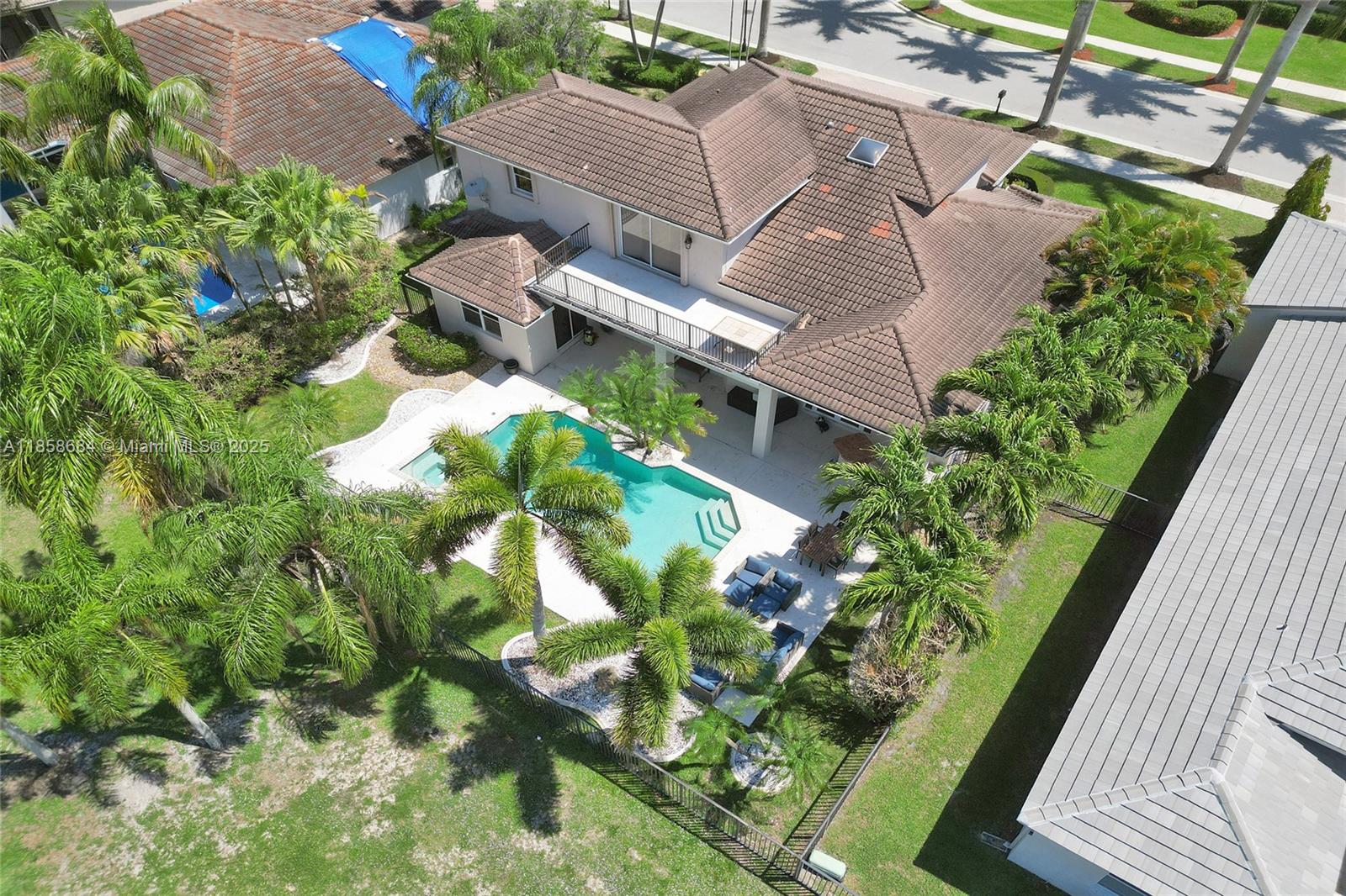 2523 Eagle Run Dr.