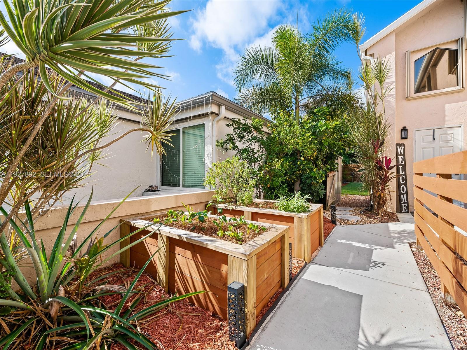 LAKEVIEW HOMES AT CENTUR - Residential