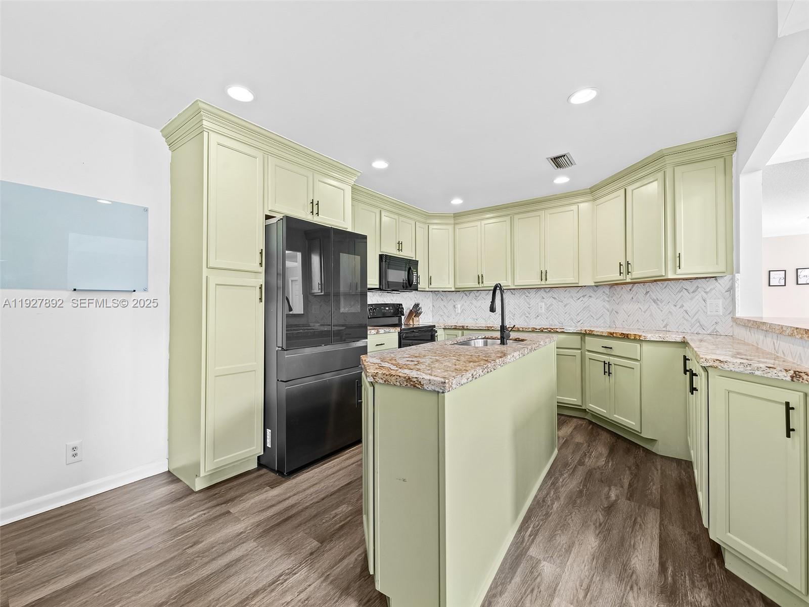 LAKEVIEW HOMES AT CENTUR - Residential