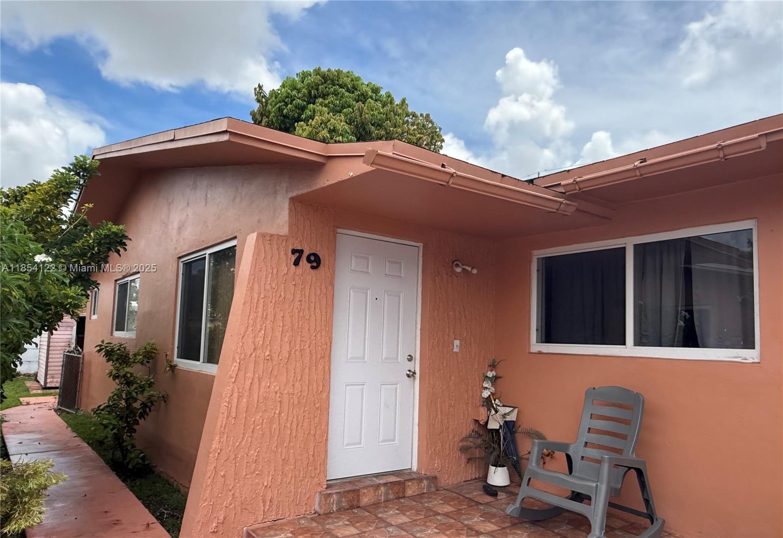 2-bedroom, 1-bathroom duplex available for move-in on September 1st. This well-maintained unit features an updated kitchen with newer appliances, in-unit laundry, newer A/C system, and hurricane impact windows for added safety and energy efficiency. Enjoy comfortable living in a quiet setting with easy access to major highways, shopping centers, restaurants, and more. Located in a highly desirable area, this home offers both convenience and comfort. Don't miss out—schedule your showing today!