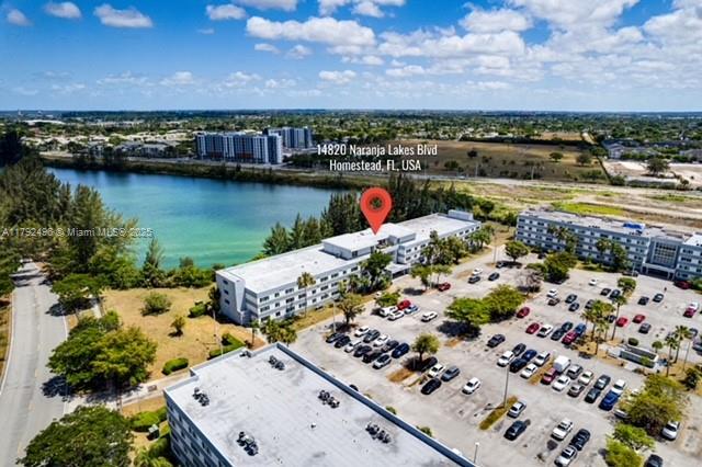NARANJA LAKES CONDO NO 5 - Residential