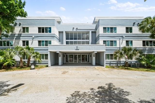 NARANJA LAKES CONDO NO 5 - Residential
