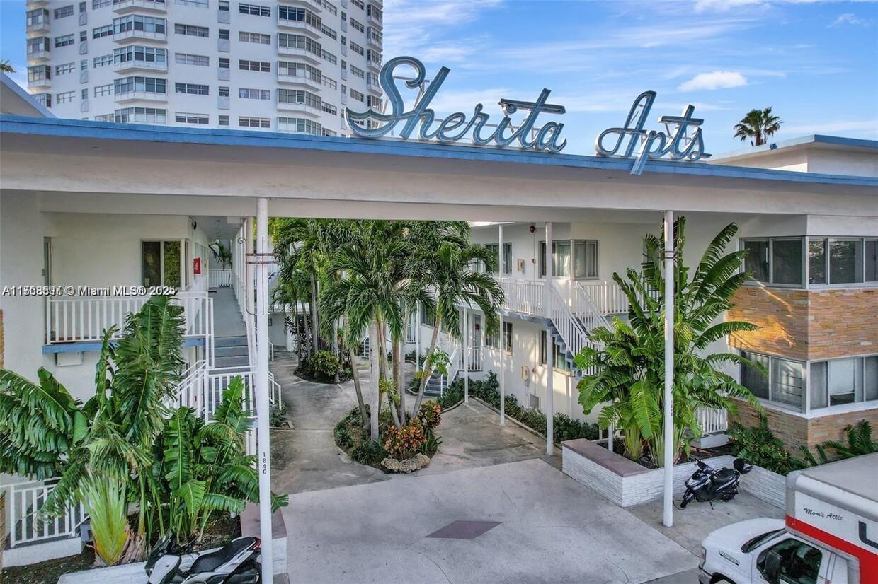 Property for Sale at 1840 James Ave 4, Miami Beach, Miami-Dade County, Florida - Bedrooms: 1 
Bathrooms: 1  - $225,000