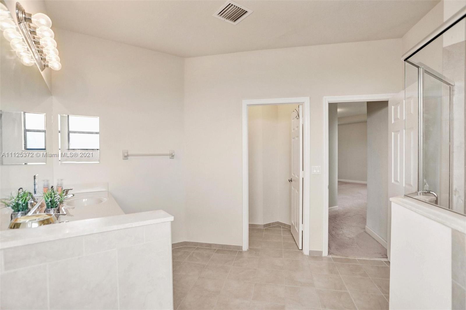 SILVER PALM EAST SEC TWO - Residential