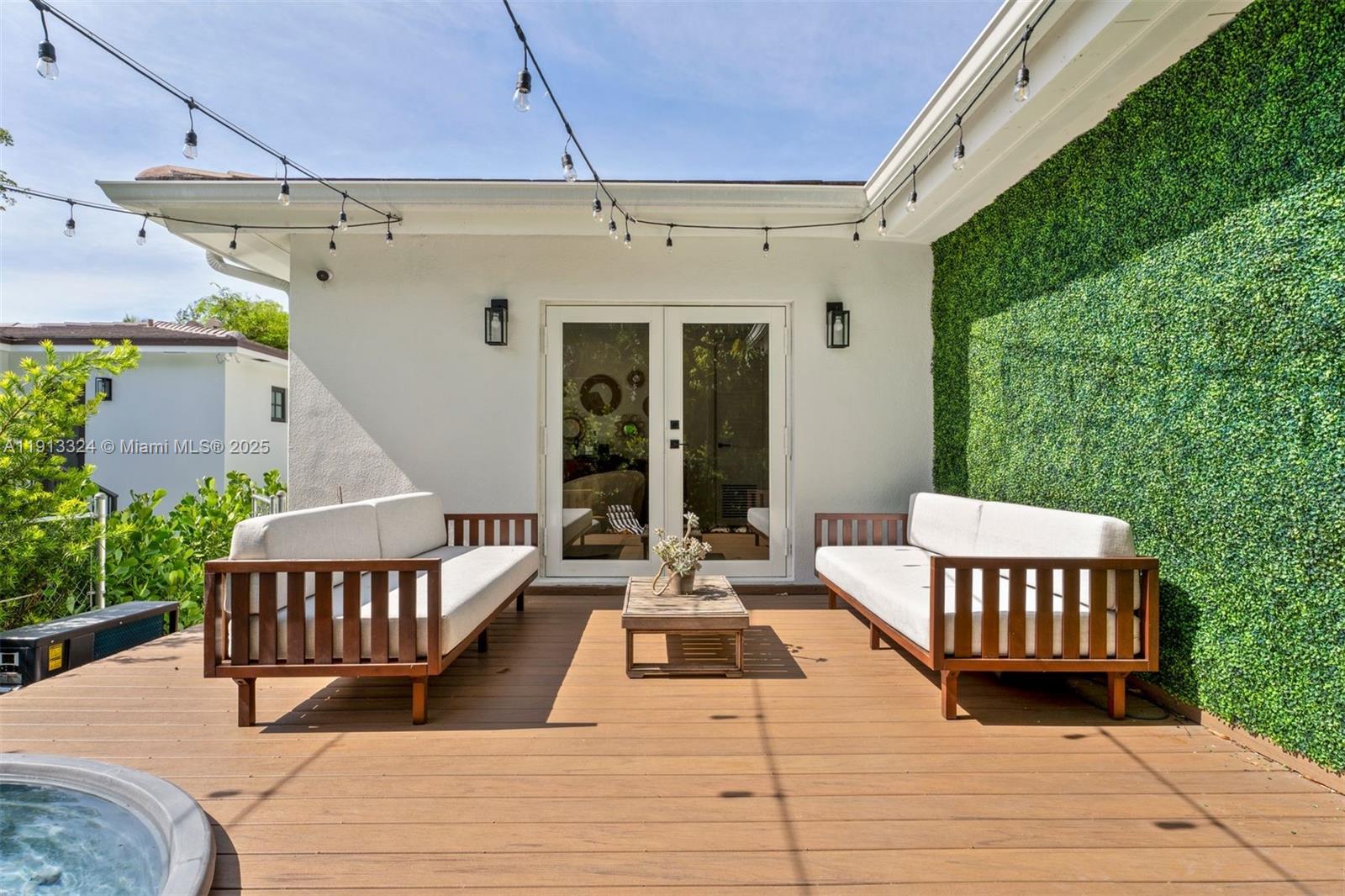 CORAL GABLES CRAFTS SEC - Residential Lease