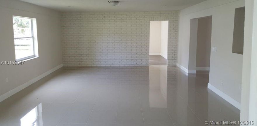 Huge 4-bedroom 2-bathroom on oversized lot right next to neighborhood park.  Fully renovated top to bottom, brand new everything.  The perfect family home, perfect split bedroom layout with enormous family room.  Available immediately