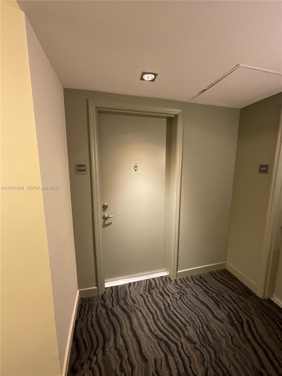 THE PLAZA 851 BRICKELL CO - Residential Lease