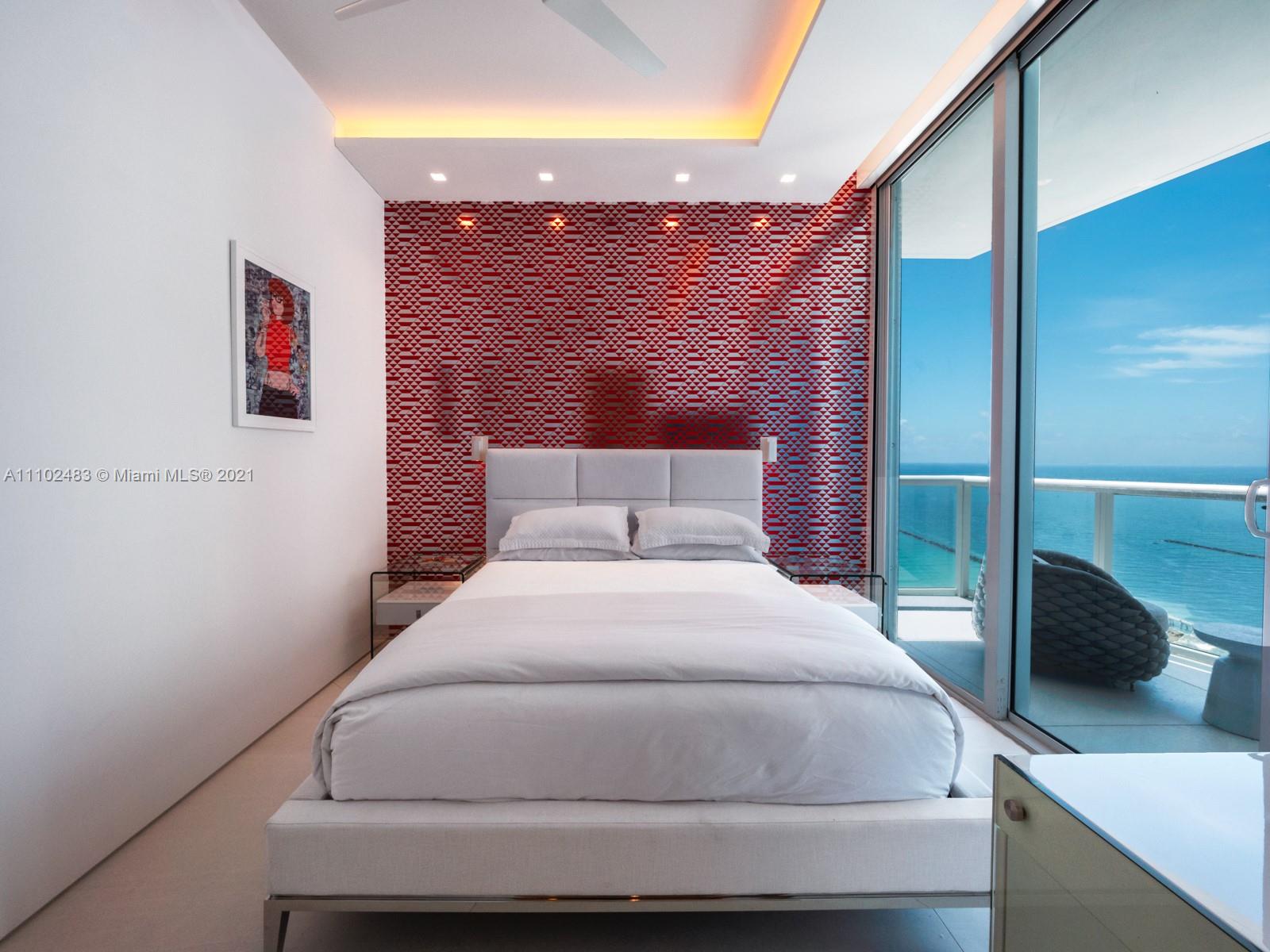 CONTINUUM ON SOUTH BEACH - Residential