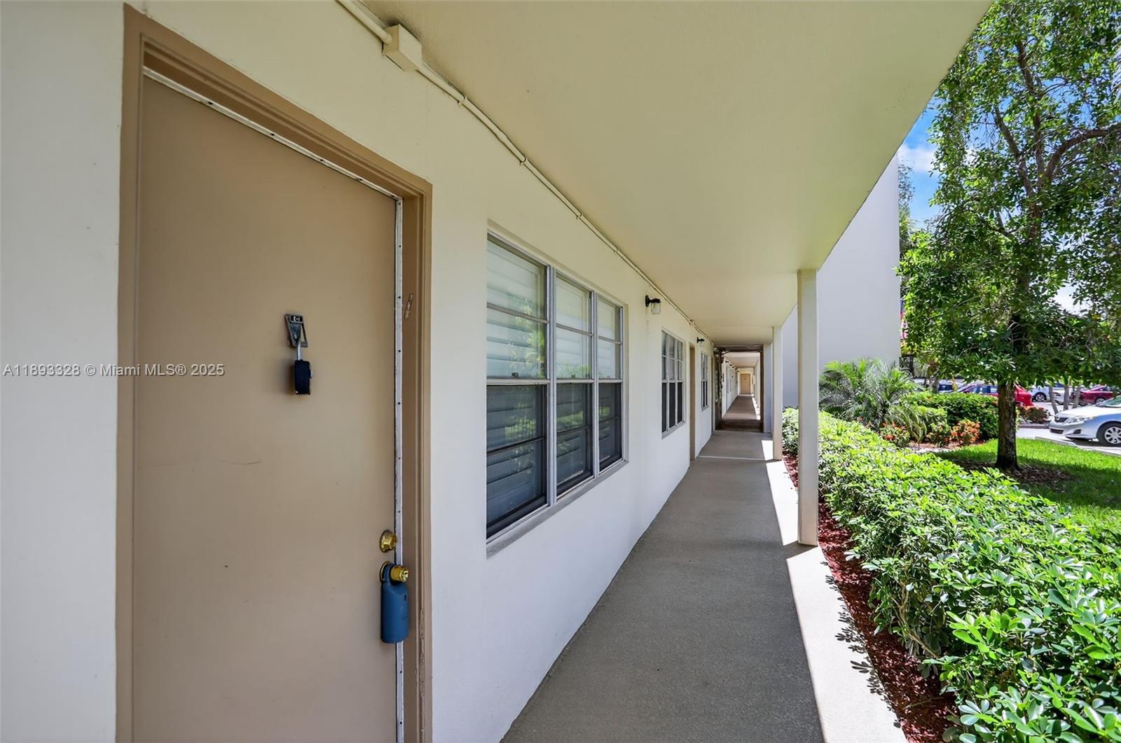 ANTIGUA AT WYNMOOR - Residential Lease