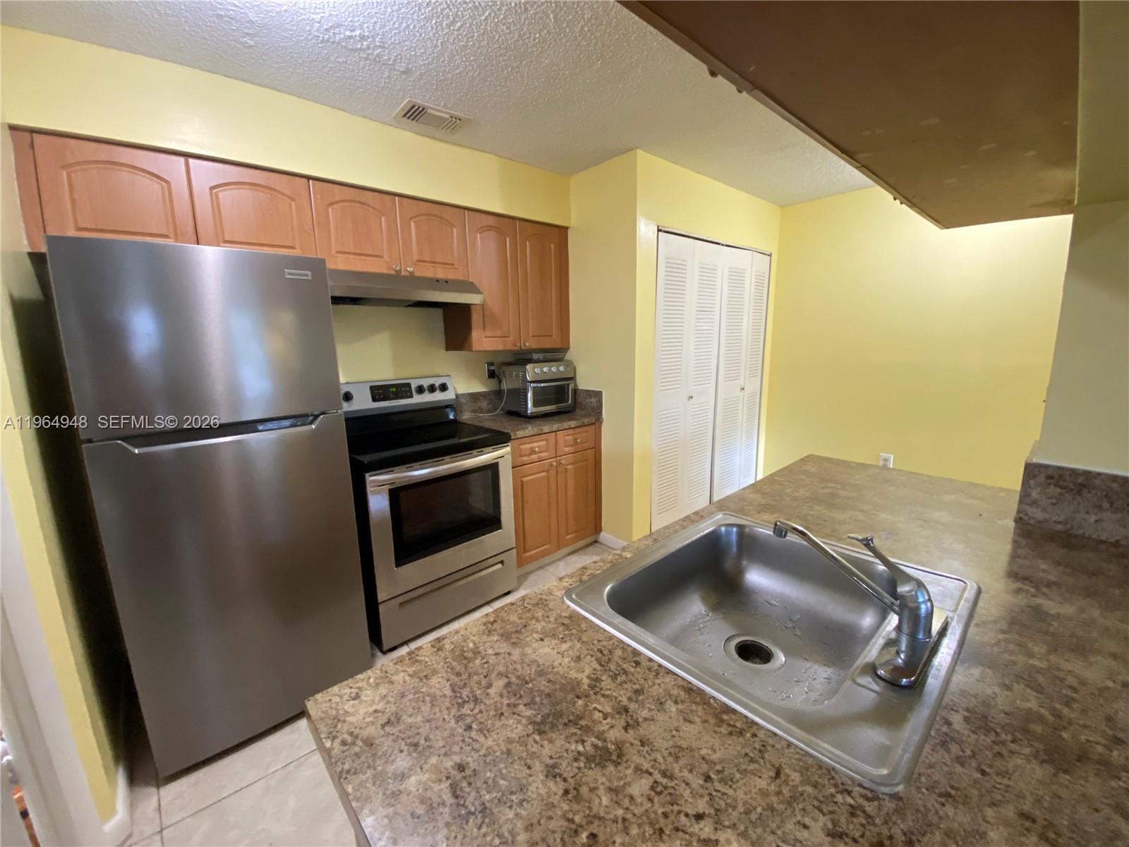 ANTIGUA AT CNTRY CLUBOF M - Residential