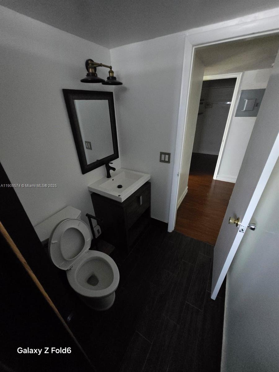 WILEY CONDO APTS INC - Residential Lease