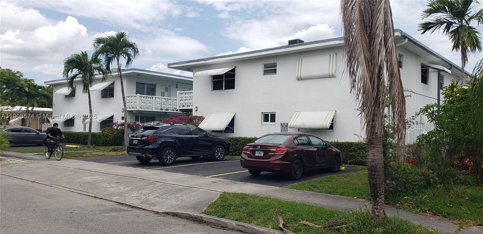 WILEY CONDO APTS INC - Residential Lease