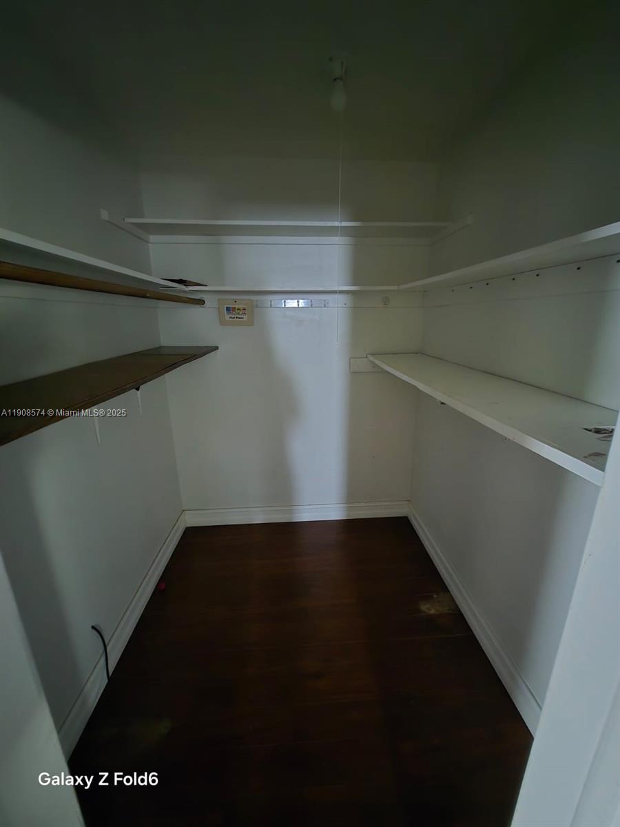 WILEY CONDO APTS INC - Residential Lease