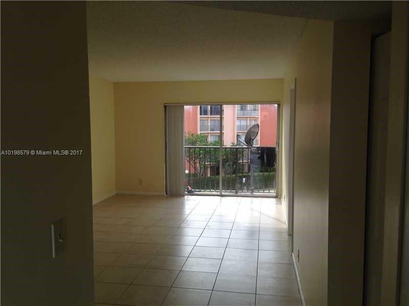 Lakeshore At University P - Residential Lease