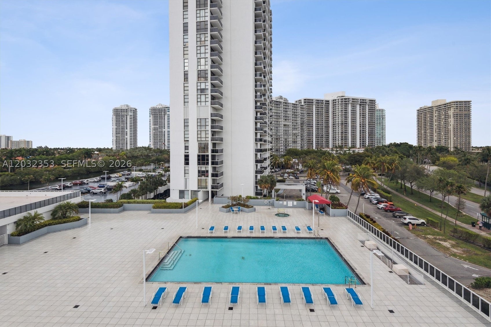 3625 N Country Club Dr 603, Aventura FL 33180